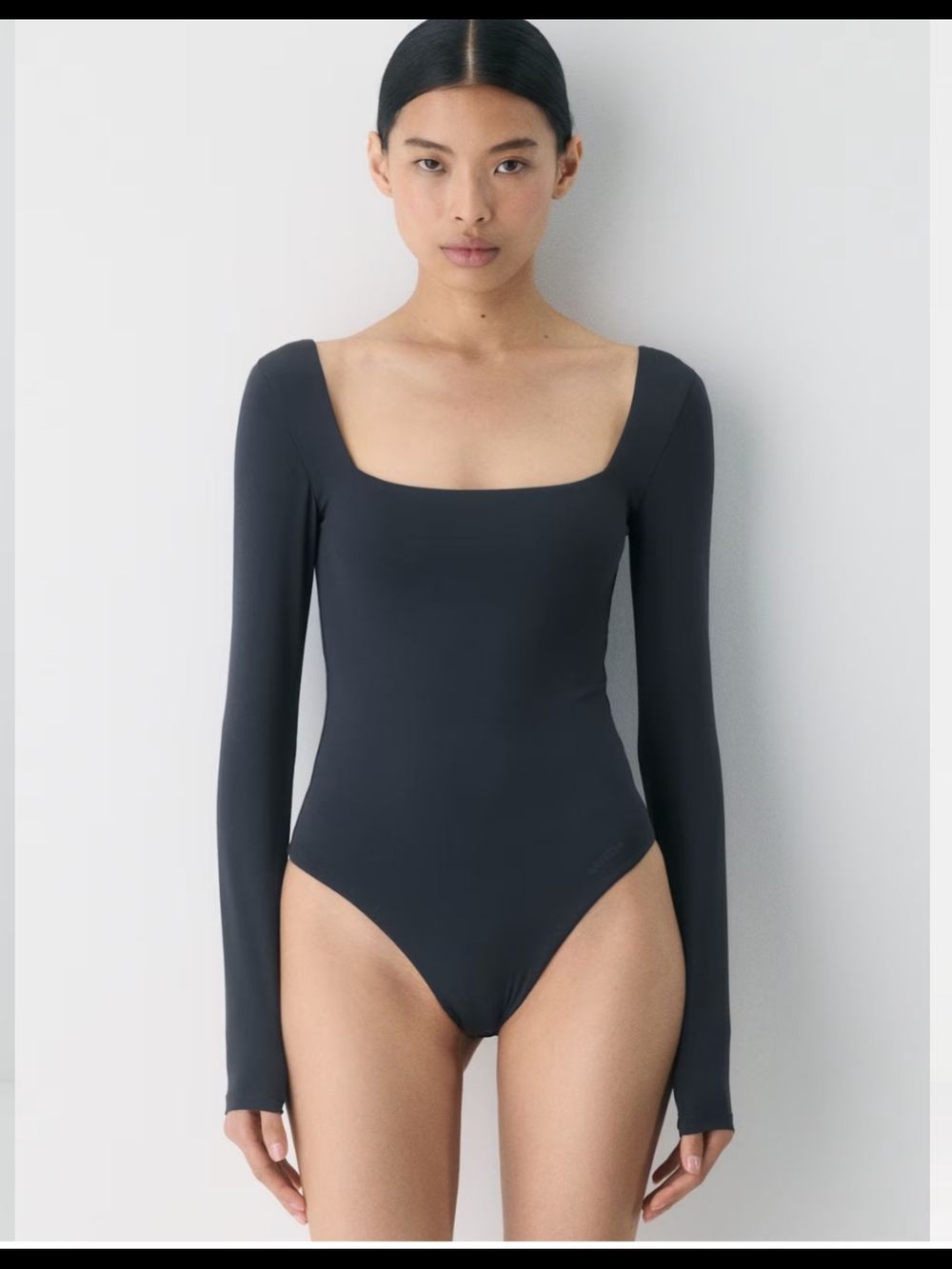 Aritzia Babaton Square-Neck Contour Bodysuit Black